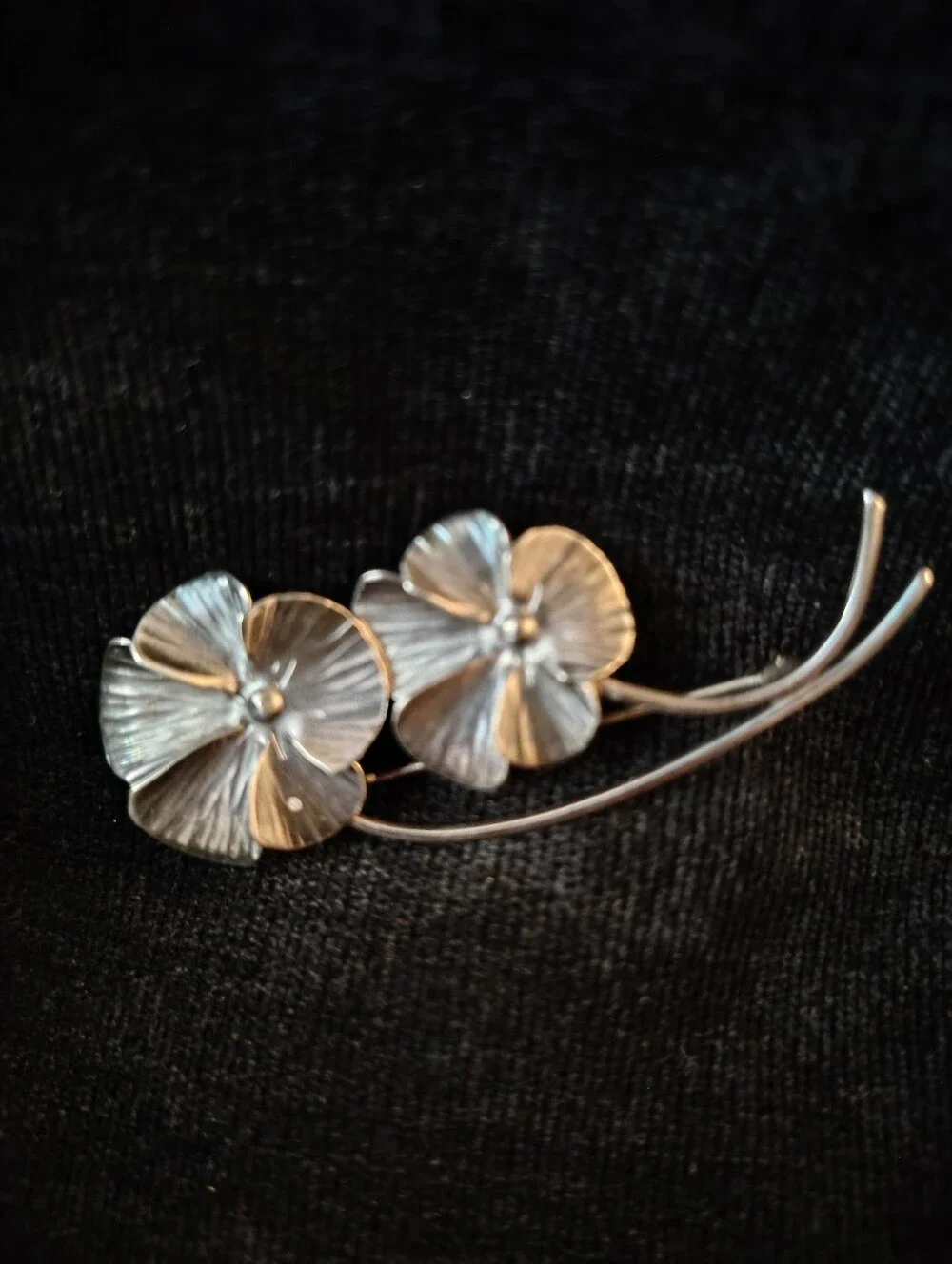 Vtg. Stuart Nye Sterling Silver Double Pansy Brooch.